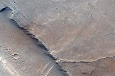 火星で吹き荒れる「ダストデビル」、時速１６０キロの高速で移動か - CNN.co.jp
