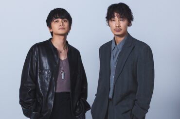 北村匠海と綾野剛が語る「俳優としての覚悟」と映画「愚か者の身分」で描く“若者の貧困” - WWDJAPAN