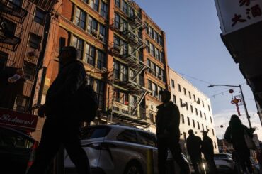 マンハッタン家賃、記録的な高水準続く－NY市長選マムダニ旋風の一因 - Bloomberg