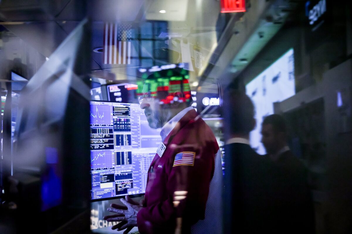【米国市況】利下げ期待で株5日続伸、CMEは取引再開-156円台前半 – Bloomberg 【米国市況】利下げ期待で株5日続伸、CMEは取引再開-156円台前半 - Bloomberg