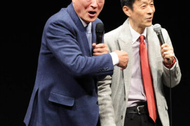 山田雅人かたりの世界「阪神優勝＆追悼長嶋茂雄さん」にゲスト出演した中畑清氏（左）（カメラ・豊田　秀一）