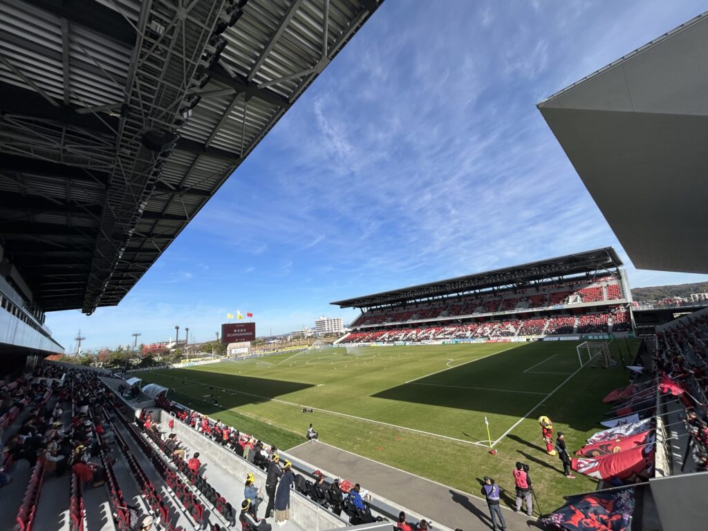 懸命にバトルに挑むもライバルに屈す。残り2戦2勝がマスト。【J3第36節 ツエーゲン金沢戦 レビュー】（25.11.17） - タグマ！