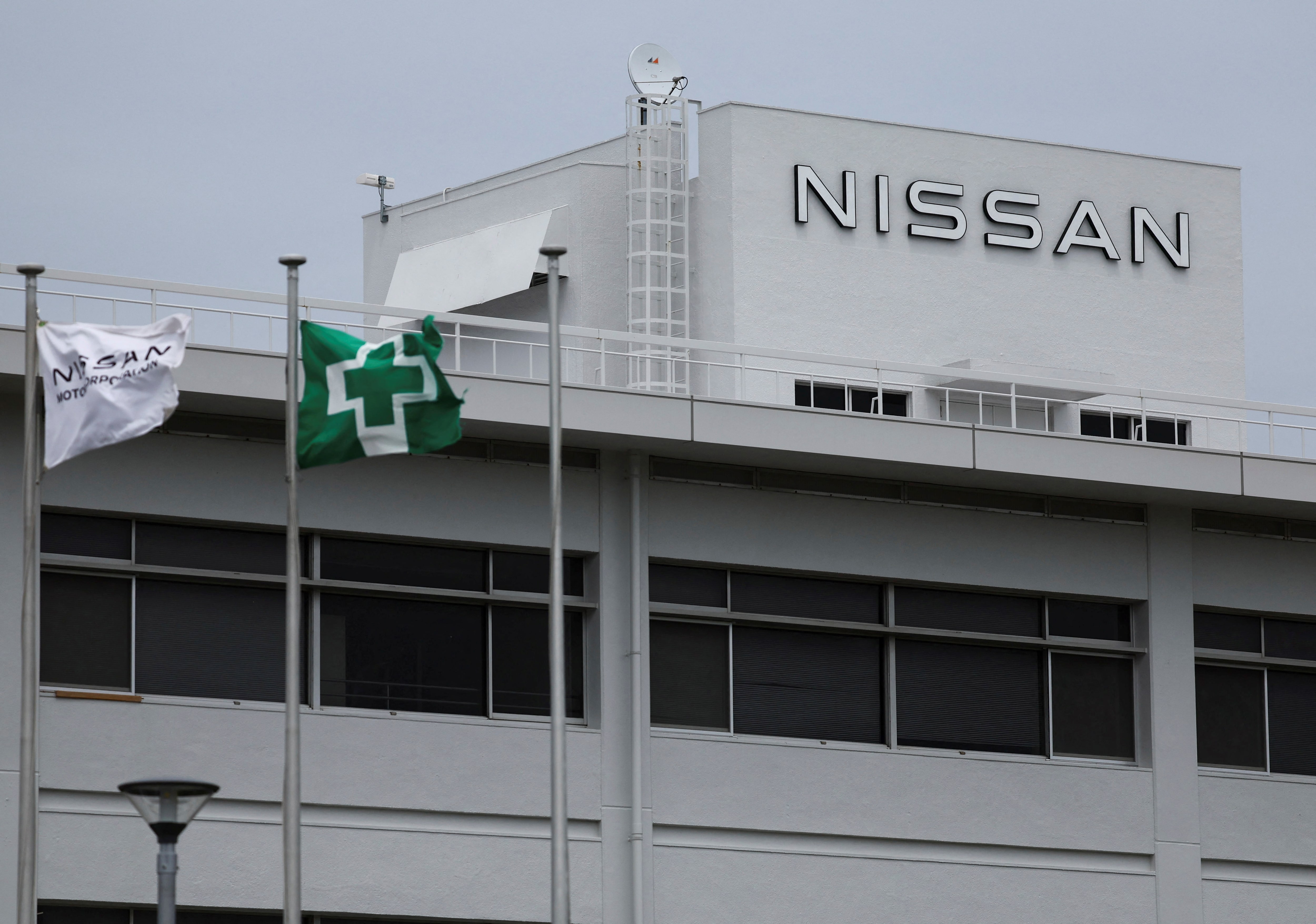 EXCLUSIVE-日産、ネクスペリア問題で国内工場減産 九州は1週間で約900台=関係筋