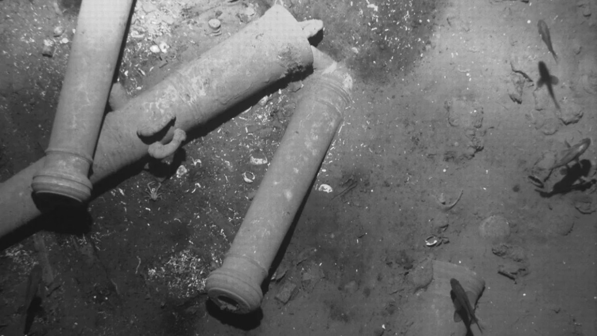 南米コロンビア・カルタヘナ沖の海底で撮影された18世紀の沈没船「サンホセ」の遺物/Colombia's Anthropology and History Institute/AP