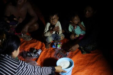 タイ首相、カンボジアとの戦闘継続を表明 | ロイター