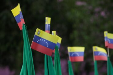 米、ベネズエラ石油「封鎖」に当面注力　地上攻撃の可能性後退か | ロイター