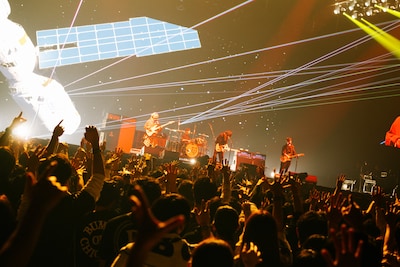 BUMP OF CHICKENのライブの様子。（撮影：太田好治）