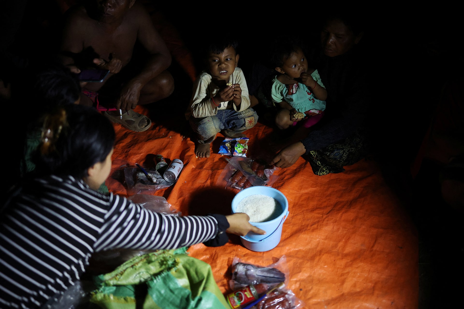 タイ首相、カンボジアとの戦闘継続を表明