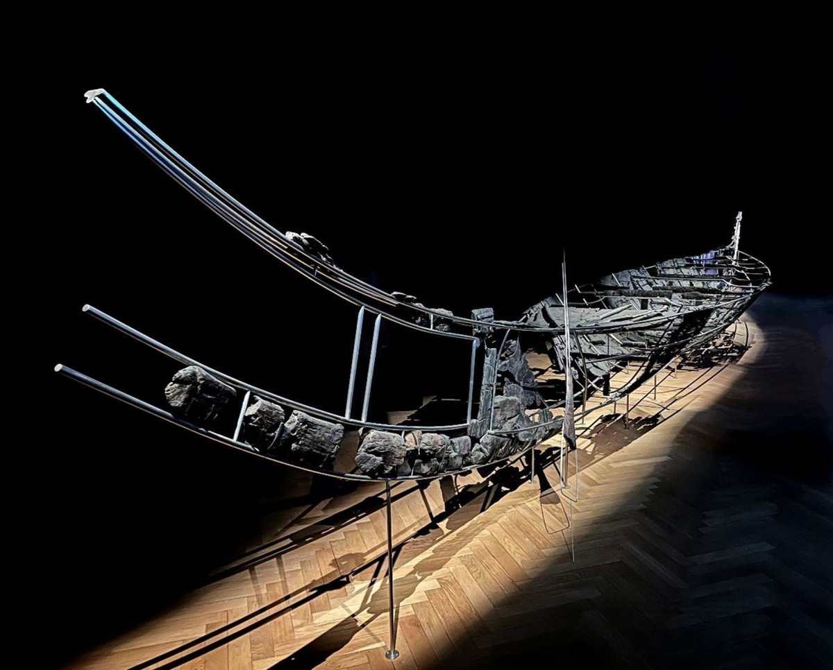 北欧で見つかった古代船に新発見、「出発地」のなぞ解明へ前進 – CNN.co.jp 北欧で見つかった古代船に新発見、「出発地」のなぞ解明へ前進 - CNN.co.jp