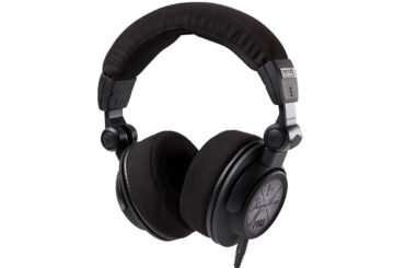 ULTRASONE Signature PURE BLACK 〜2万円台でこの音圧はヤバい。バランス接続対応、新しいイヤーパッドで刷新されたモニターヘッドホン