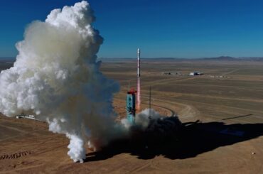 中国の再使用型ロケット、回収試験でブースターが爆発　スペースＸ追撃ならず - CNN.co.jp