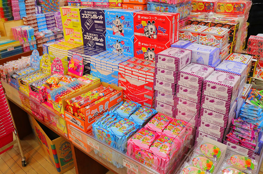 駄菓子の品ぞろえも豊富