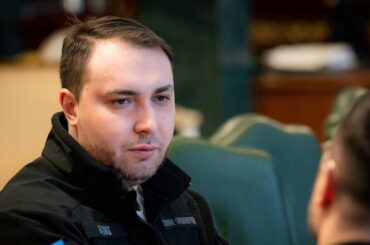 ウ大統領府長官にブダノフ氏、和平交渉力刷新　国防相も交代へ | ロイター