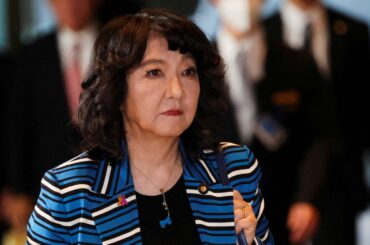 政治の天井破れた、相場も天井破りの高値を＝大発会で片山金融相 | ロイター