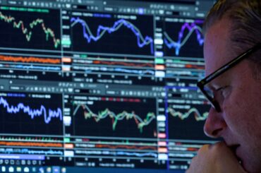 アングル：今年はバリュー投資が活発化か、ＡＩバブル懸念で着目点変化 | ロイター