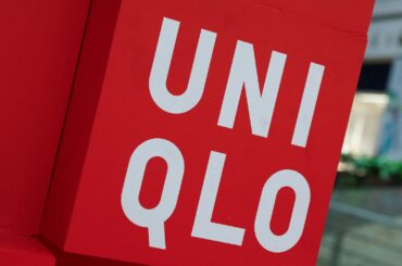 ファーストリテ、ユニクロ好調で業績・配当予想を上方修正　全地域で増収増益 | ロイター