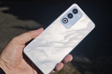 ASCII.jp：今度は約3万円で全部入りアンドロイド！ FeliCaに防水、大容量バッテリーな「OPPO A5 5G」 (1/4)