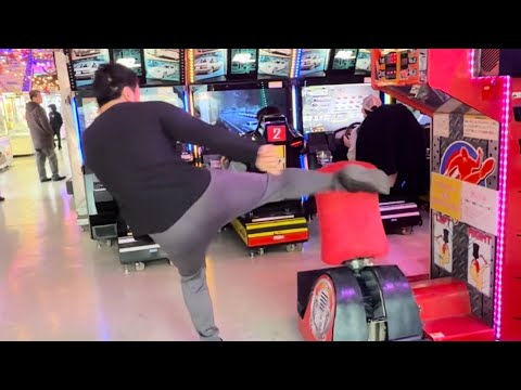 ゲームセンターで佐々木大が暴れてた