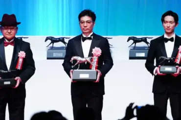 【JRA賞授賞式】年度代表馬フォーエバーヤング　快挙達成の場面に馬主・藤田晋氏「死ぬほどバズって」 - スポニチ Sponichi Annex ギャンブル
