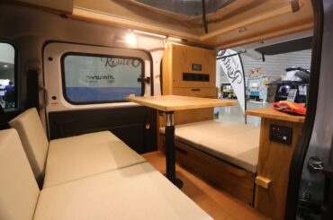 究極の「動く宿」発見。断熱から冷暖房まで標準装備。軽キャンパーのフラッグシップはここまで凄い！ - carview!