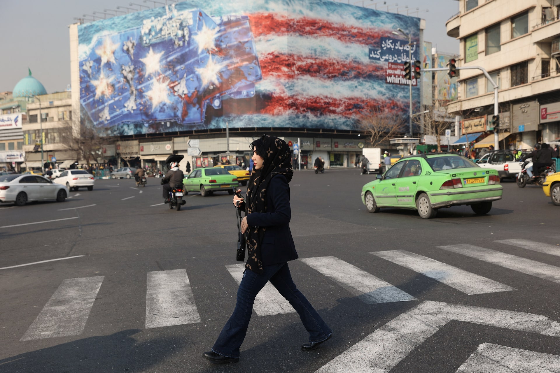 トランプ氏、イランに核交渉要求　「次の攻撃は甚大」と警告
