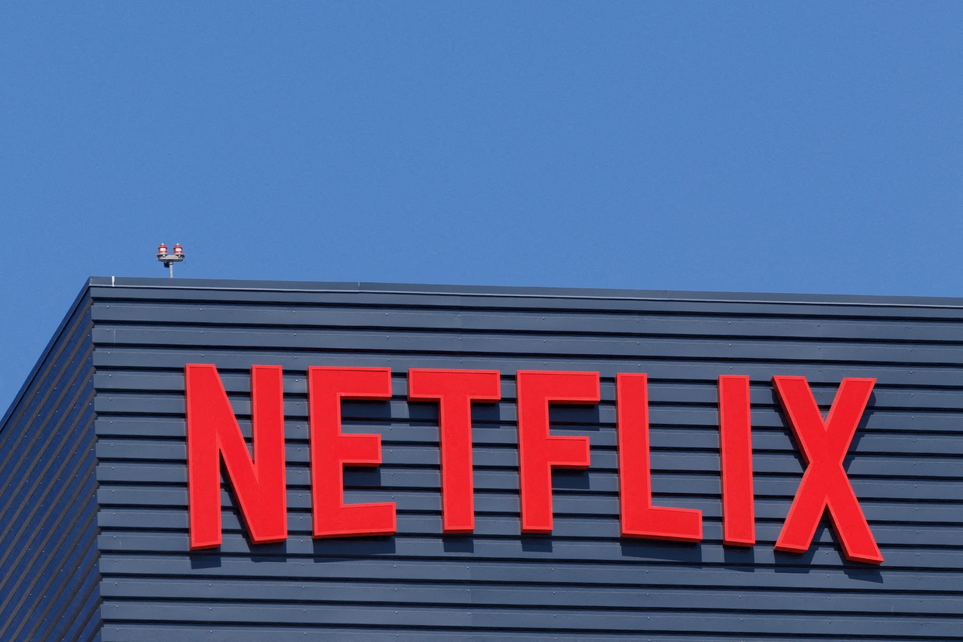 ネットフリックス、第4四半期売上高が予想上回る　契約者3.25億人に