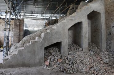 どこにもたどり着かない石階段？　デジタル復元が明かす「失われた都市ポンペイ」の謎(1/2) - CNN.co.jp