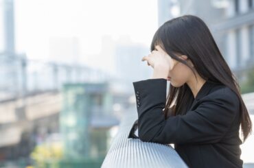 大学院卒で派遣社員だった女性が直面した男女の賃金格差。3歳年上夫からの「奴隷扱い」の悲劇（山村 佳子） | FRaU