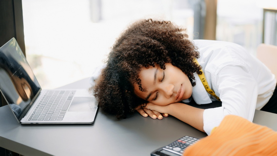 AIとの対話が人間の主体性を損なって「無力化」させるパターンの研究をAnthropicが発表 – GIGAZINE