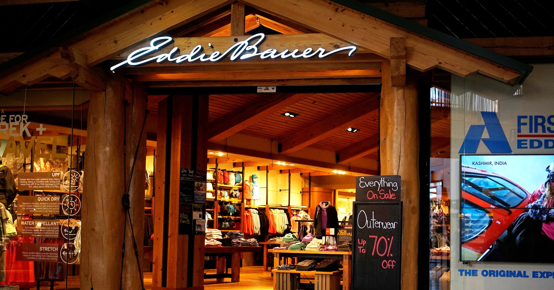 米エディー・バウアー、店舗運営会社が破綻　180店で清算開始 | ロイター