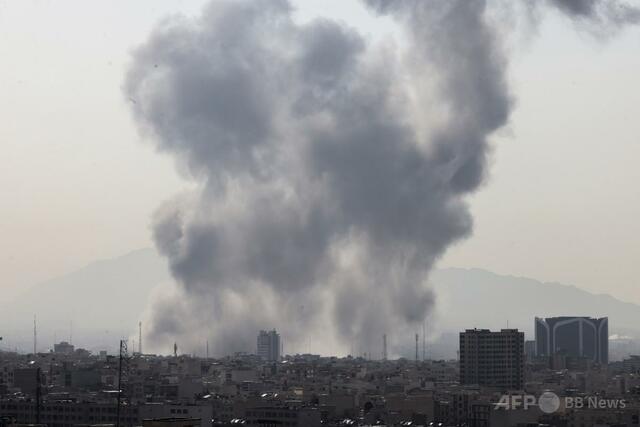 バーレーンの米軍施設に攻撃、カタールではイランのミサイルを迎撃 中東各国で爆発音聞こえる事態(AFPBB News)|dメニューニュース(NTTドコモ) バーレーンの米軍施設に攻撃、カタールではイランのミサイルを迎撃 中東各国で爆発音聞こえる事態