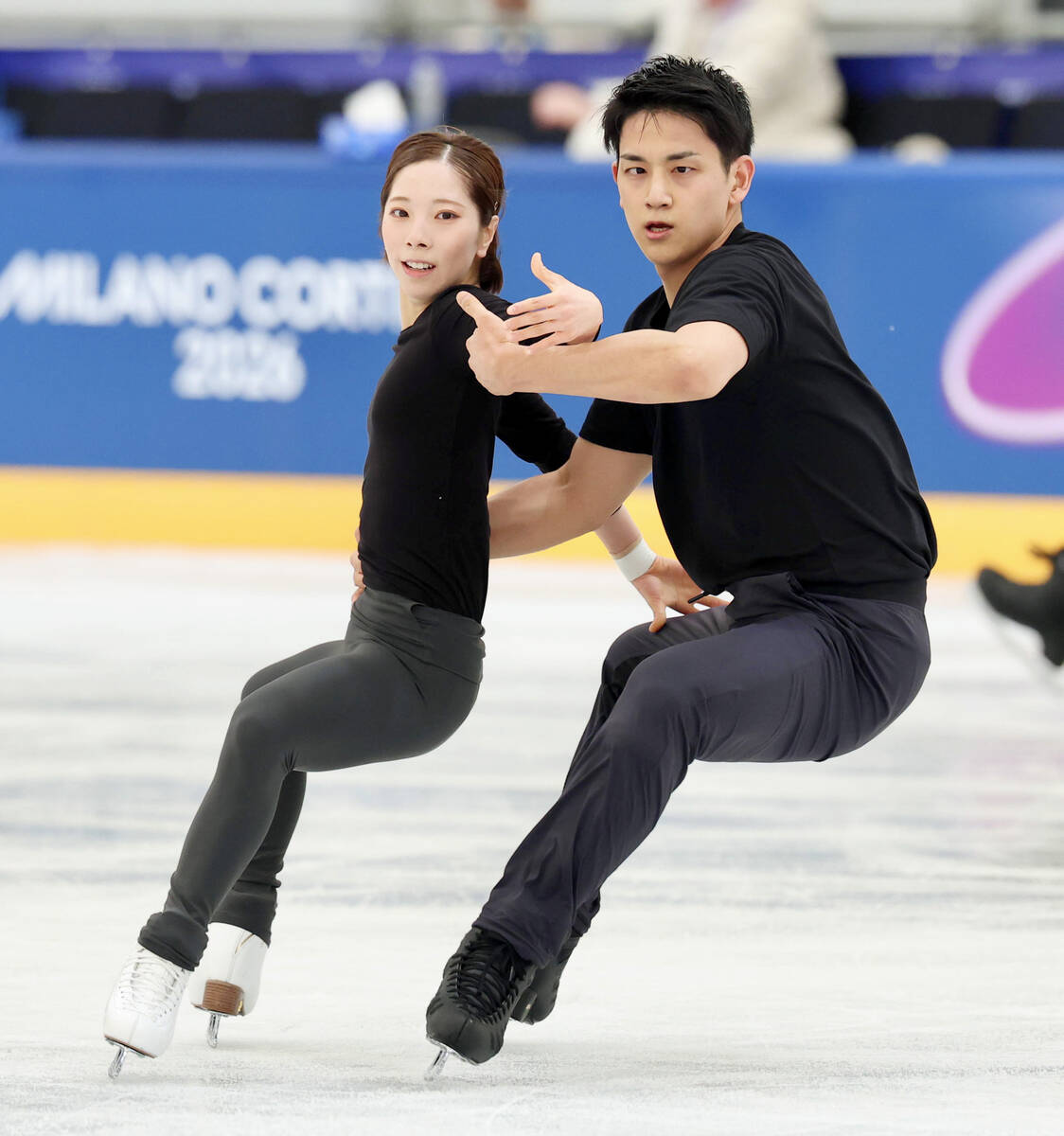 【ミラノ五輪】フィギュア団体金への大きな得点源、ペア「りくりゅう」が意気込み「みんなの力になることを目標に、この4年間やってきたことがある」 – スポーツ報知 公式練習に臨む三浦璃来、木原龍一組(カメラ・宮崎 亮太)