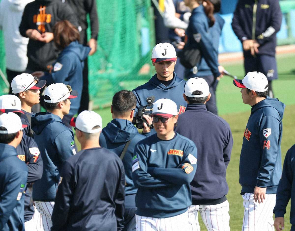 【侍ジャパン】ダルビッシュが挙げる大会の課題「ピッチクロックとすごく相性が悪い」 捕手陣にアドバイス(スポニチアネックス) – Yahoo!ニュース 【侍ジャパン】ダルビッシュが挙げる大会の課題「ピッチクロックとすごく相性が悪い」 捕手陣にアドバイス(スポニチアネックス) - Yahoo!ニュース