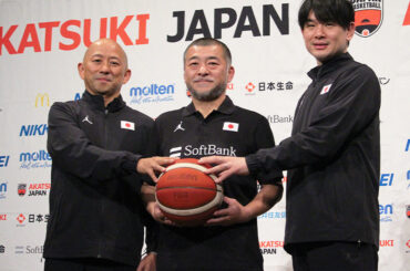 日本代表・桶谷HCが就任会見「五輪で勝てるチームを」新入閣ACの役割明言、ディフェンス強化へ | バスケットボールキング