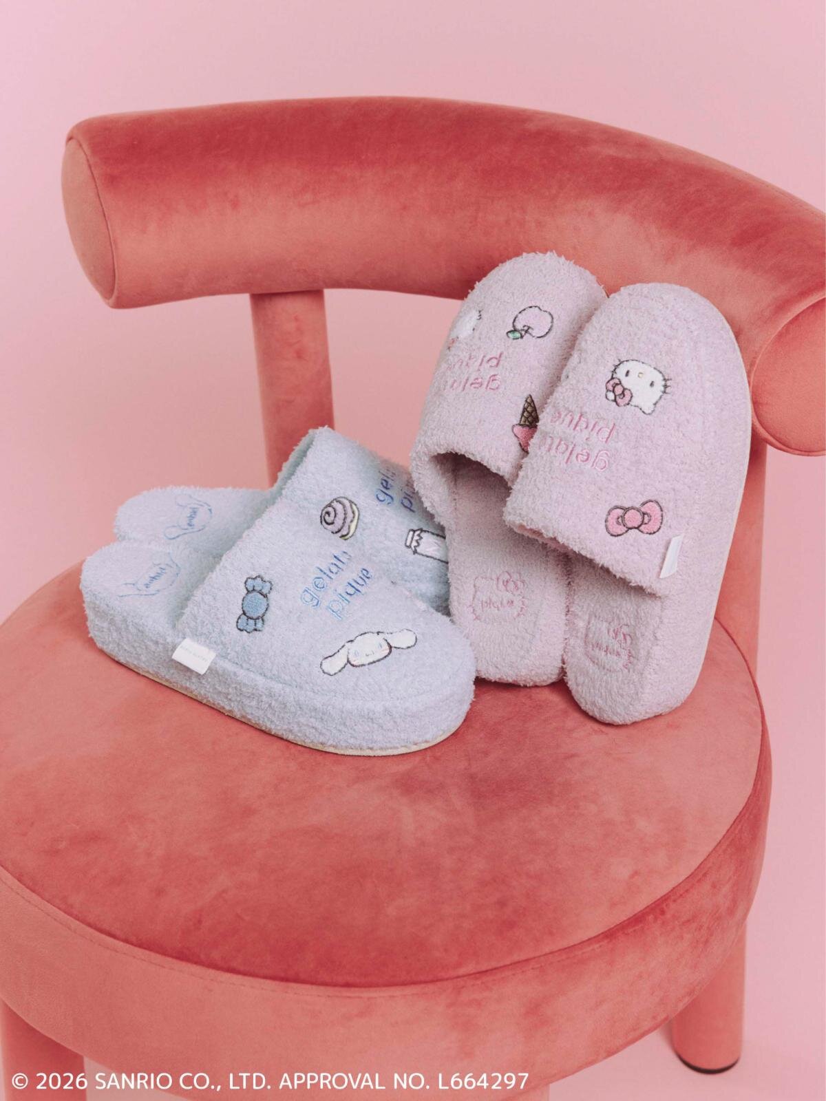 ルームシューズ 各8,030円