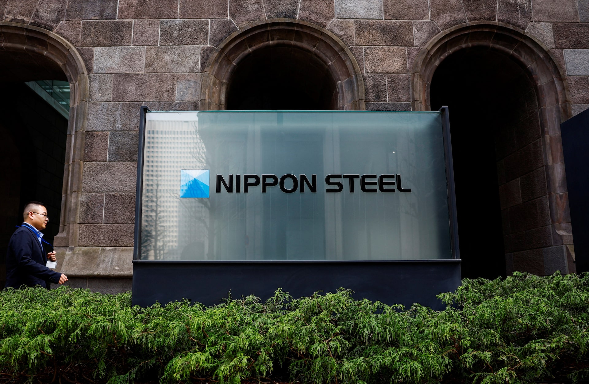 日本製鉄、転換社債5000億円発行を検討　日本企業で過去最大＝関係者