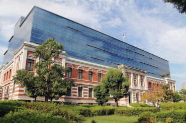 「中国で踏切に出合うことなく中国語標識がないのは不備」 神戸の踏切で事故死の中国籍女性、代理人主張 - 神戸新聞