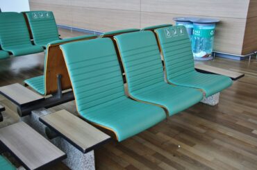 「怖くて断った」空港で見知らぬ人から…目撃された“信じられない光景”に「怖い」「教えてくれて助かった」 - TRILL