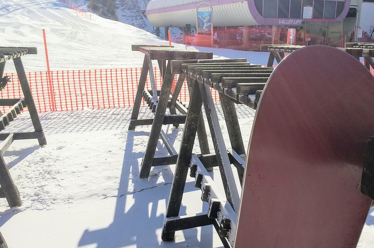 「本当に、死なないで」 岩手のスキー場が“異例の注意喚起” …切実なワケに「言い方は怖いけど…」「胸に刺さった」 – TRILL 「本当に、死なないで」 岩手のスキー場が“異例の注意喚起” …切実なワケに「言い方は怖いけど…」「胸に刺さった」 - TRILL