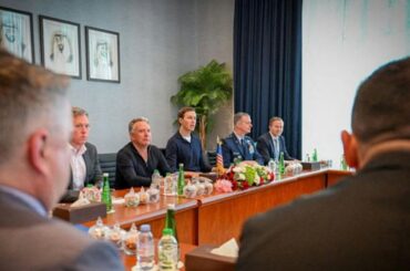 米国・ロシア・ウクライナの和平協議、314人の捕虜交換で合意 - 日本経済新聞