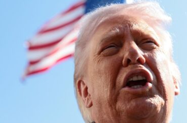 トランプ氏、イラン核交渉に不満 軍事行動「必要なときもある」 - 日本経済新聞