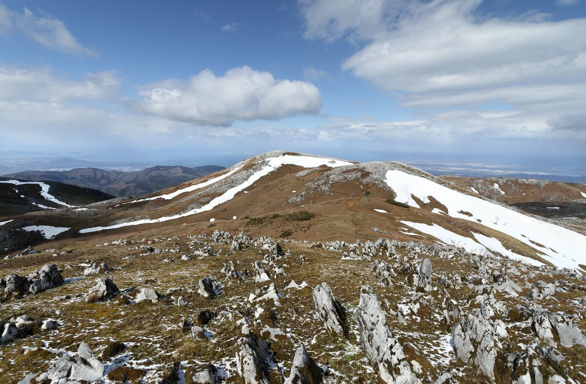 【速報】眺望人気の山「下山できなくなった」自ら通報の32歳女性が死亡 滋賀 – 京都新聞デジタル 【速報】眺望人気の山「下山できなくなった」自ら通報の32歳女性が死亡 滋賀 - 京都新聞デジタル