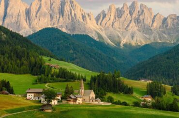 「すべてを壊していく」、SNSで人気の教会の立ち入りを制限へ　イタリア - CNN.co.jp