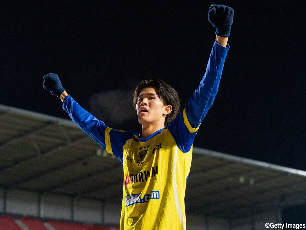 ウォーミングアップで雪かき&サポと雪合戦!? 2ケタ達成で得点ランク首位のFW後藤啓介、試合前のまさかの光景にファン驚き – gekisaka.jp ウォーミングアップで雪かき&サポと雪合戦!? 2ケタ達成で得点ランク首位のFW後藤啓介、試合前のまさかの光景にファン驚き - gekisaka.jp