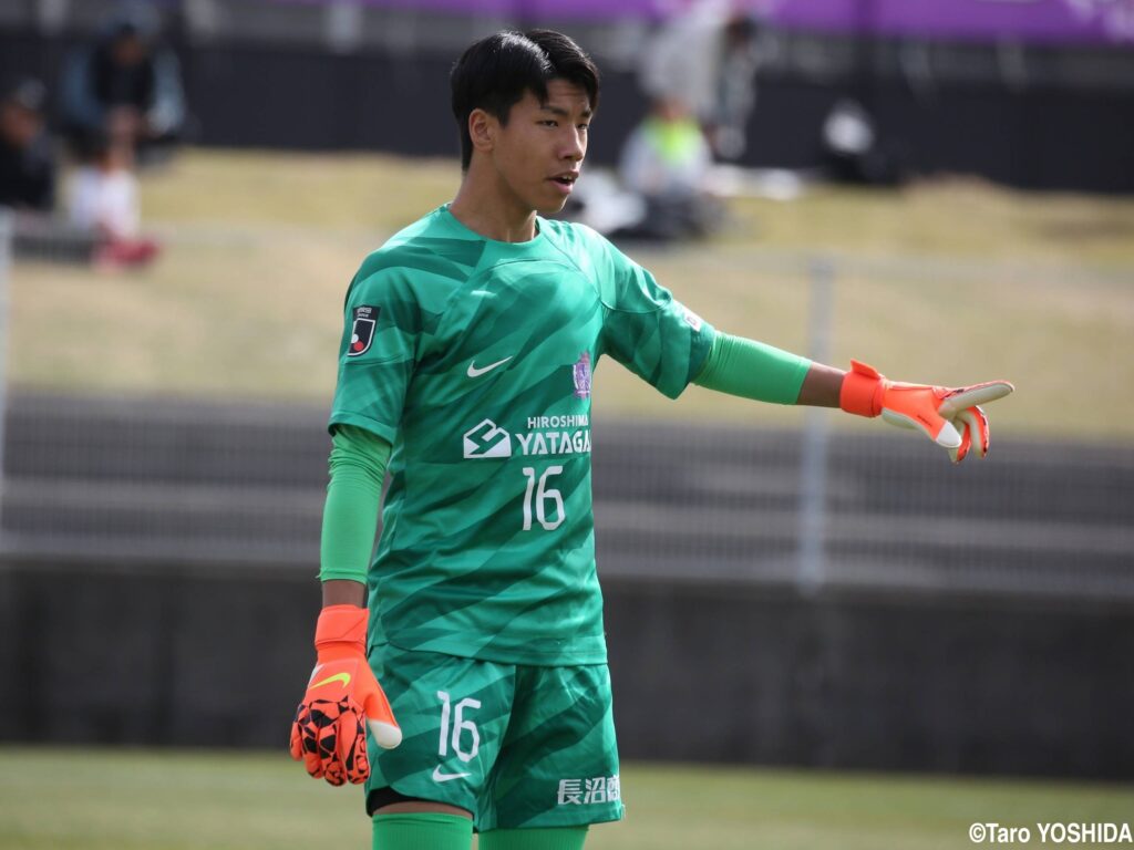 “次世代のGK大迫敬介”に。昨年11月に広島ユース加入の中学3年生、GK林和広が準備と予測を変えてBalcom BMW CUPで活躍 - gekisaka.jp