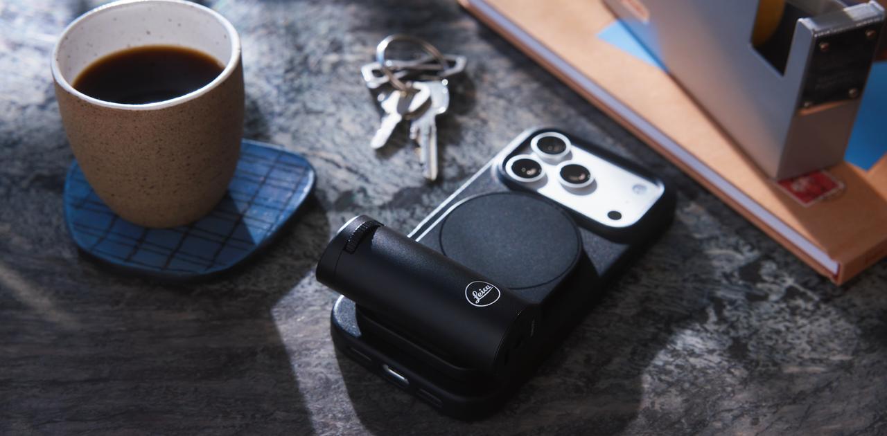 極上を、さらに極上に。iPhone 17 Proを伝説のカメラ「ライカ」に変えるケース – ギズモード・ジャパン 極上を、さらに極上に。iPhone 17 Proを伝説のカメラ「ライカ」に変えるケース - ギズモード・ジャパン