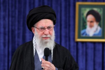 イラン最高指導者ハメネイ師死亡か、米・イスラエル首脳が認識 | ロイター