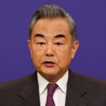 中国外相、イラン指導者殺害や体制転換の扇動「容認できず」 | ロイター