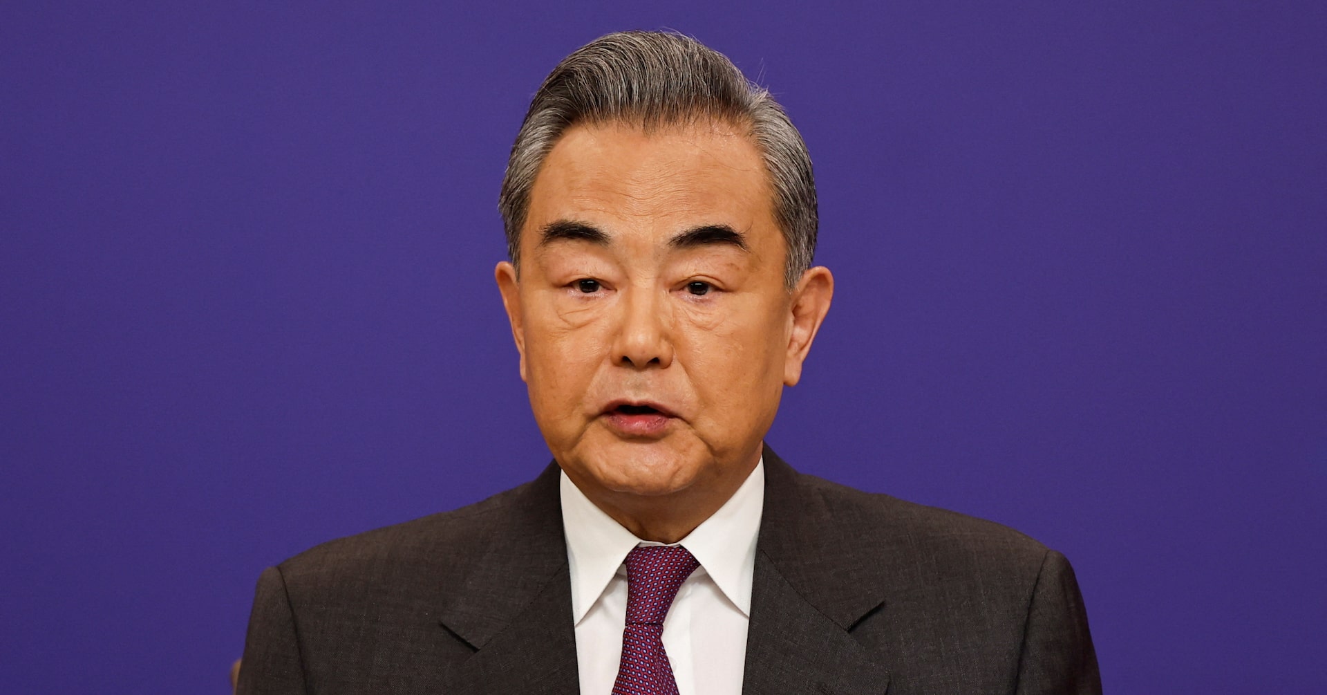 中国外相、イラン指導者殺害や体制転換の扇動「容認できず」 | ロイター