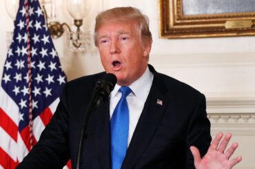 トランプ大統領、イラン次期指導者の選出に「関与する必要」＝アクシオス | ロイター